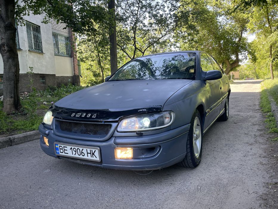 Opel Omega B MV6 3.0 V6