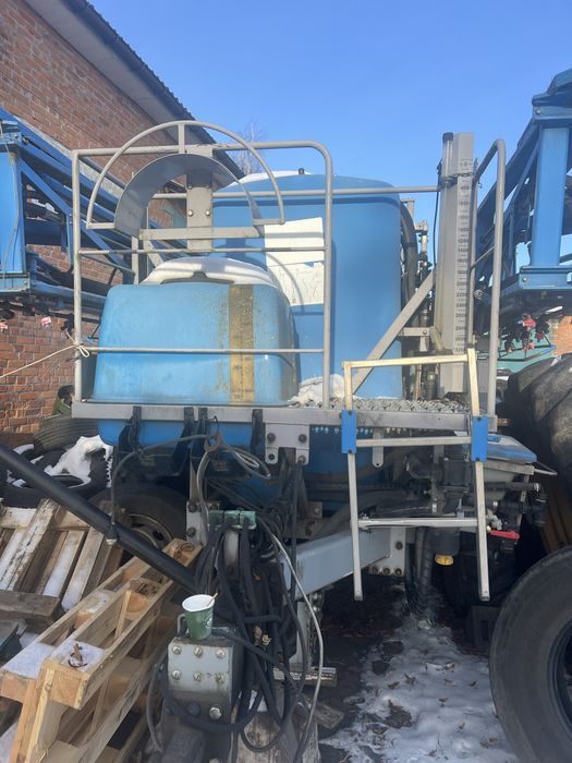 Продам обприскувач LEMKEN