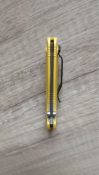 Benchmade 556S-Yel mini Griptilian  154CM Discontinued. Оригінал!