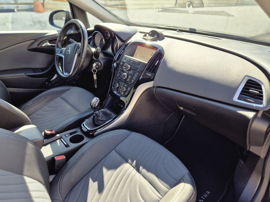 Opel Astra 1.6 CDTI 136cv — photo 5