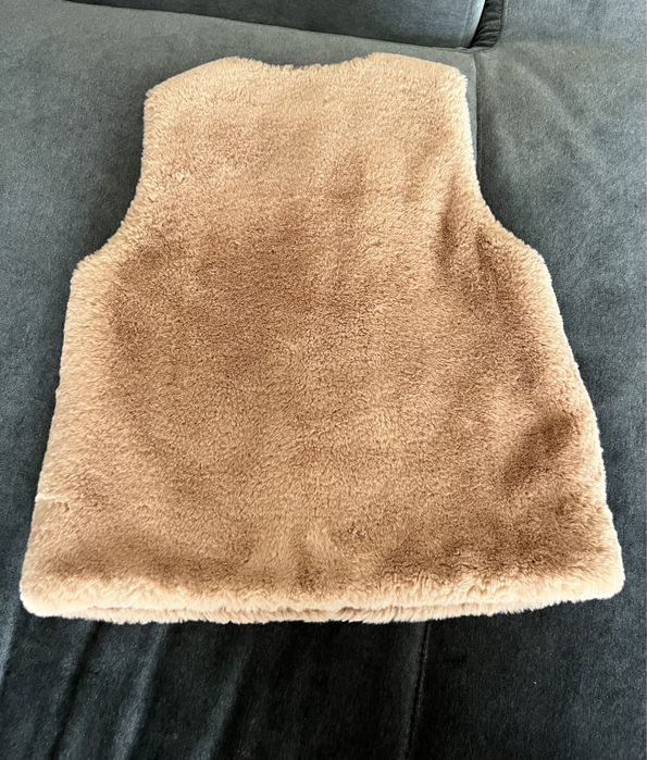 Zara , 140 cm ,  dwustronna kamizelka , bezrękawnik , futerko pikowana