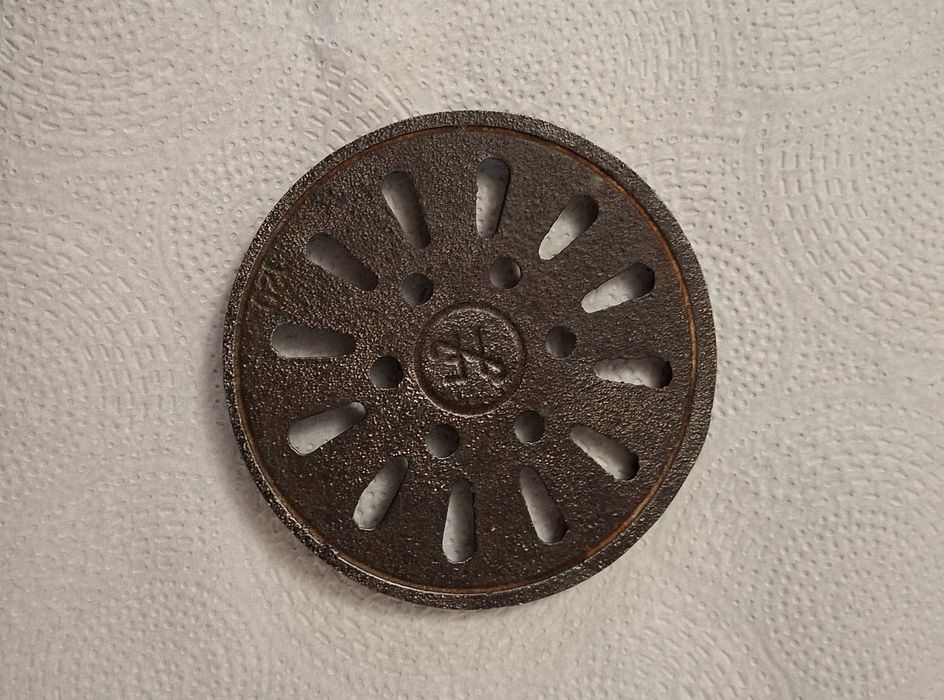 Tampa Grelha sumidora em ferro, redonda - 11cm