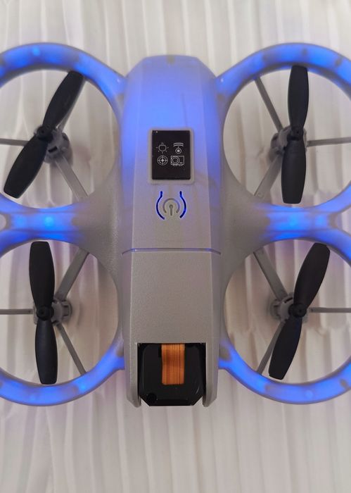 Dron z kamerą mały