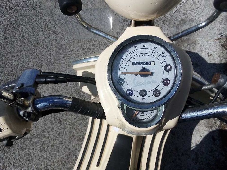 Vende-se Vespa Scootter 125