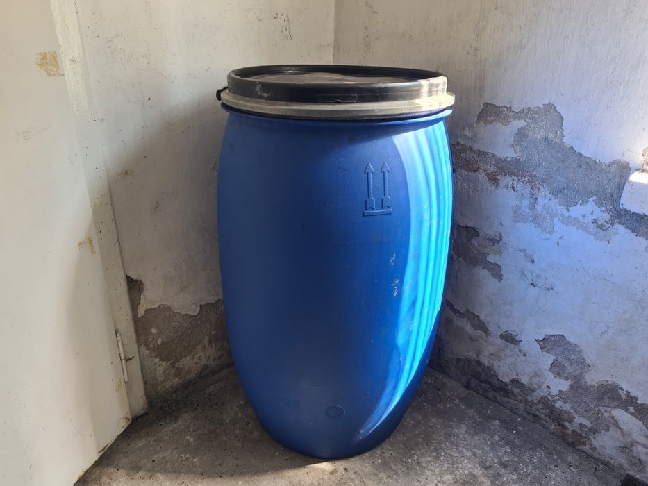 Beczka plastikowa 120l.