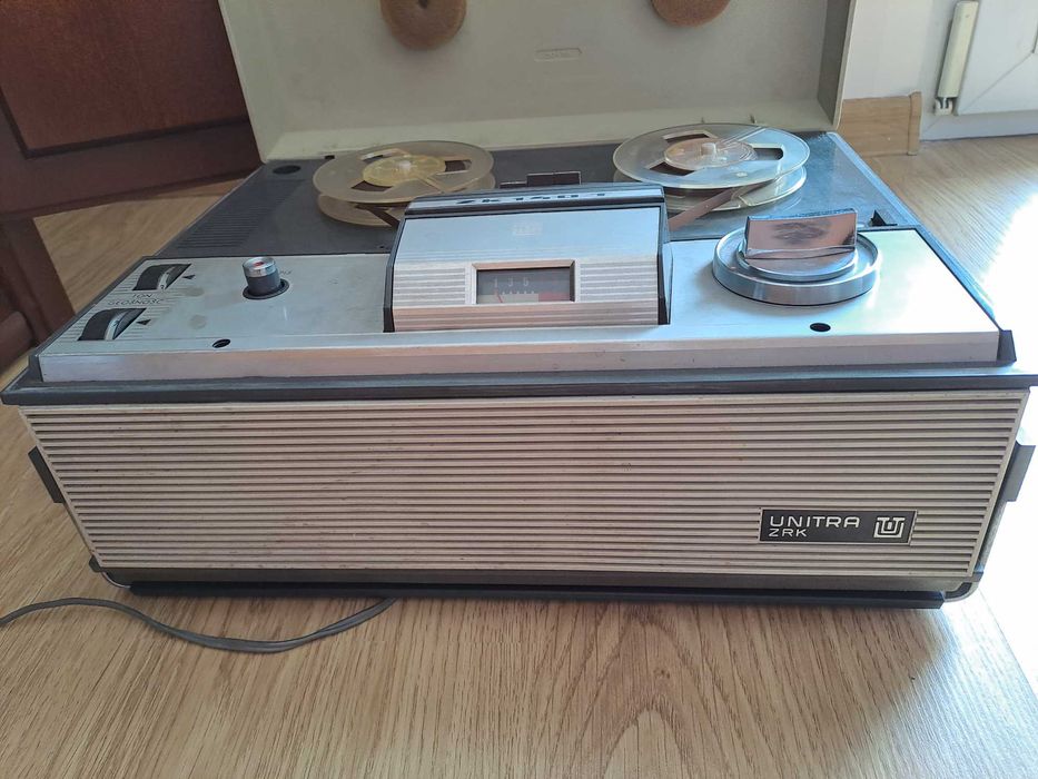 Magnetofon unitra