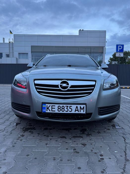 Продам опель инсигнию