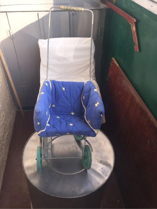 Продам колясочку для куклы ссср