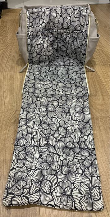 Mochila Maternidade Boxy da Petunia