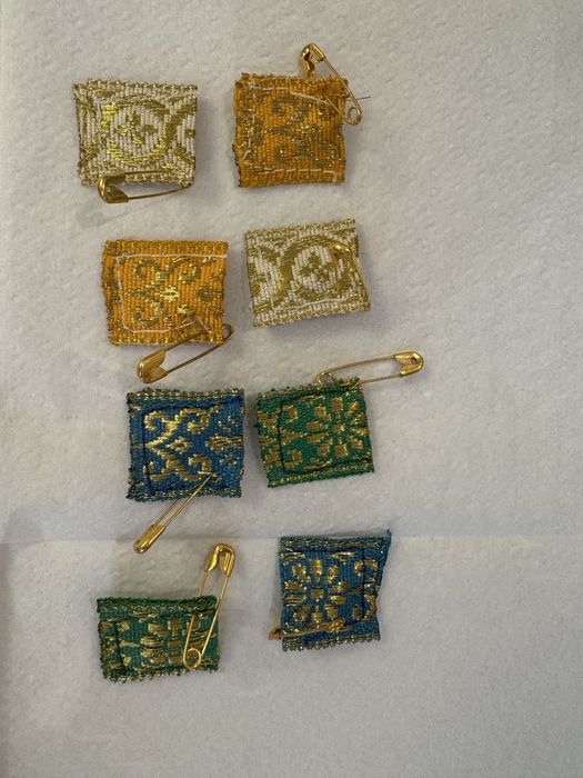 Церковні  ладанки…