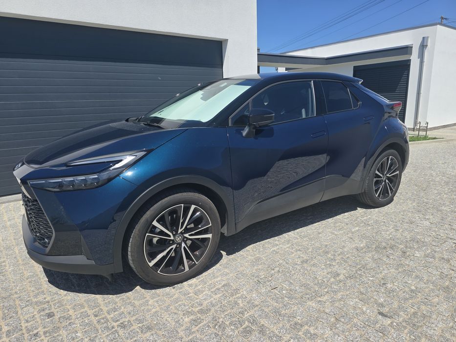 Toyota C-HR 2.0 Plug-In Lounge - IVA Dedutível