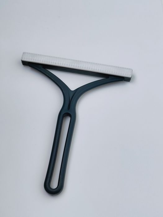 Nowa  Przenośna Szczotka Granatowa  Golarka do Ubrań Tapcierki Grzebie