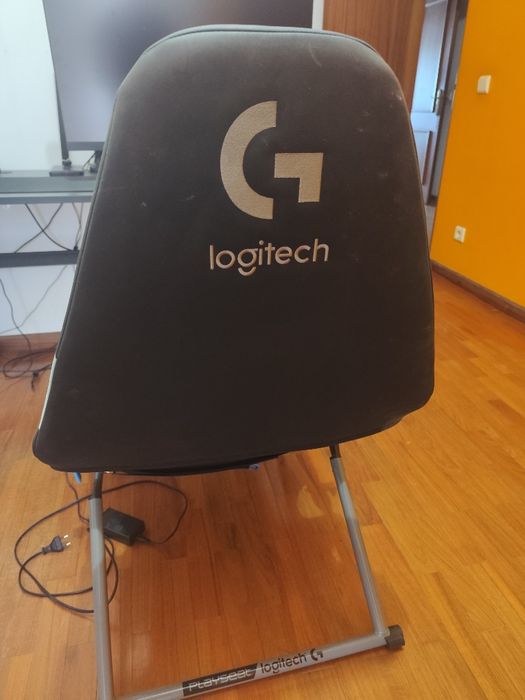 Logitech G29 (com mod de molas Soulwit) + cockpit Playseat Challenge (Logitech G edition)