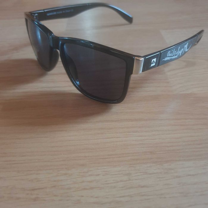 Quiksilver okulary przeciwsłoneczne uniseks czarne
