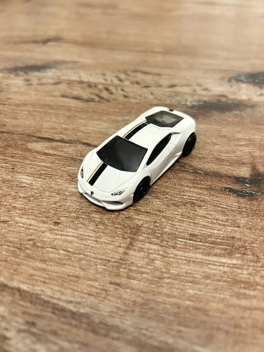 Zestaw 7 samochodów HotWheels