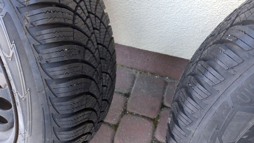 Felgi stalowe opony Goodyear R15