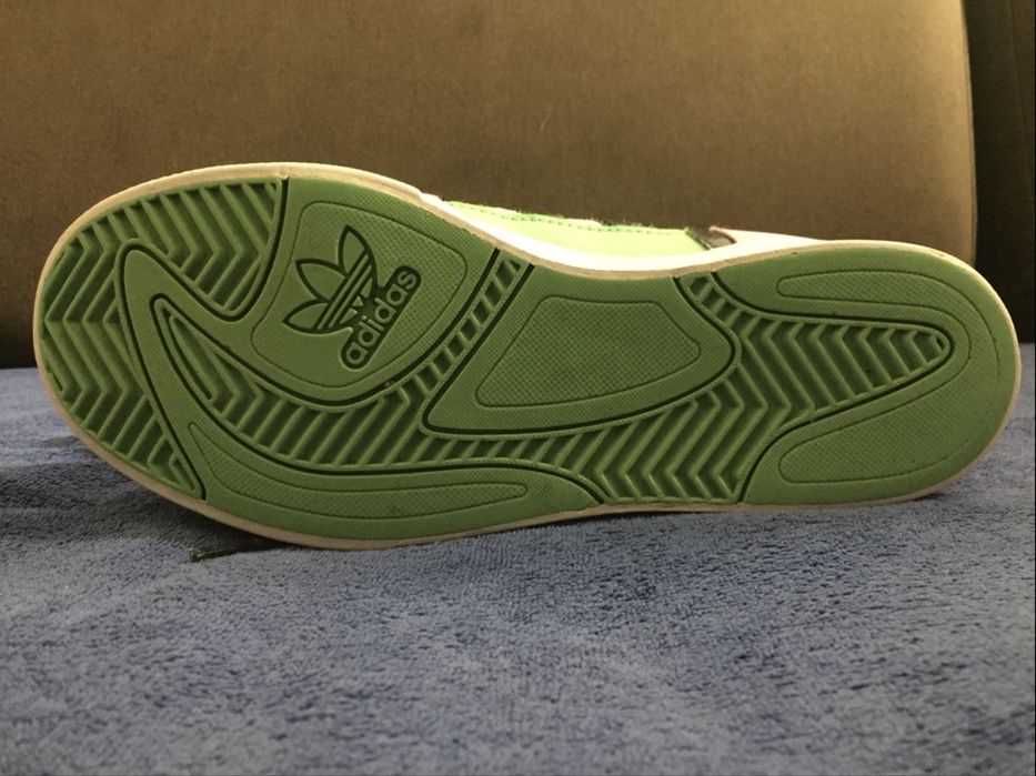 ADIDAS - 38, 2/3