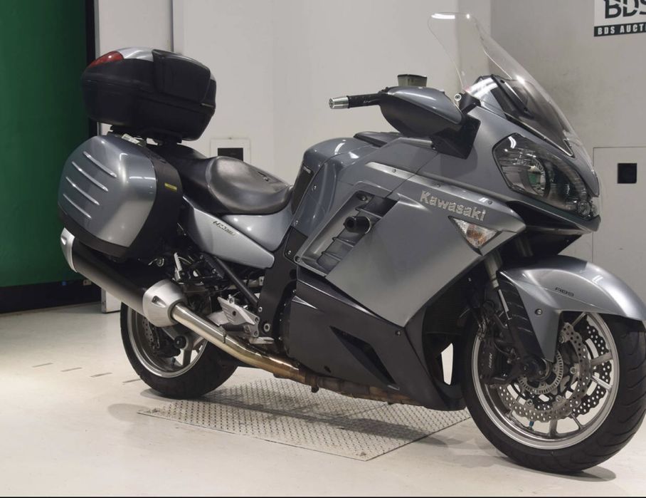 Свіжак! Кавасакі GTR 1400 з Японії!