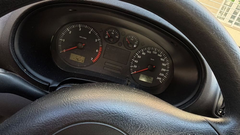Seat leon 2003  caixa de velocidades avariada