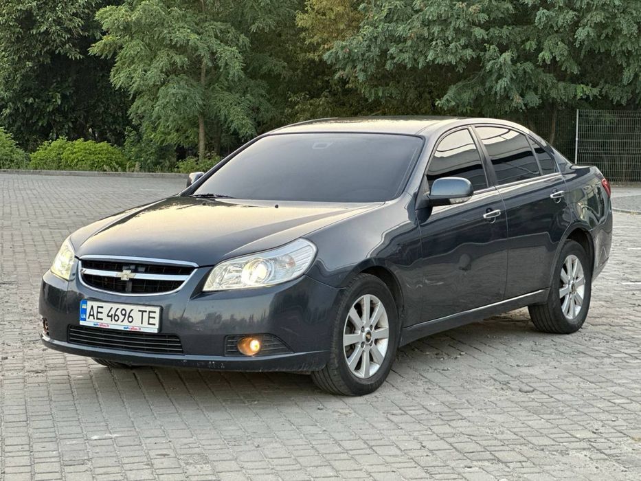 ⭐️••• モンクレール ショート丈ダウンジャケット