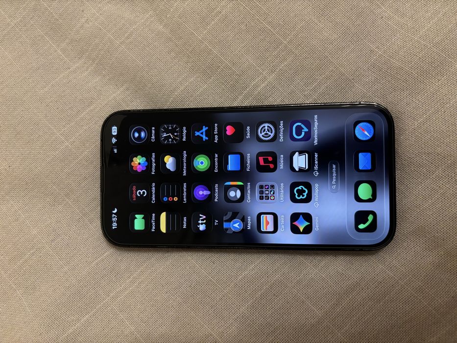 iPhone 14 Pro  .