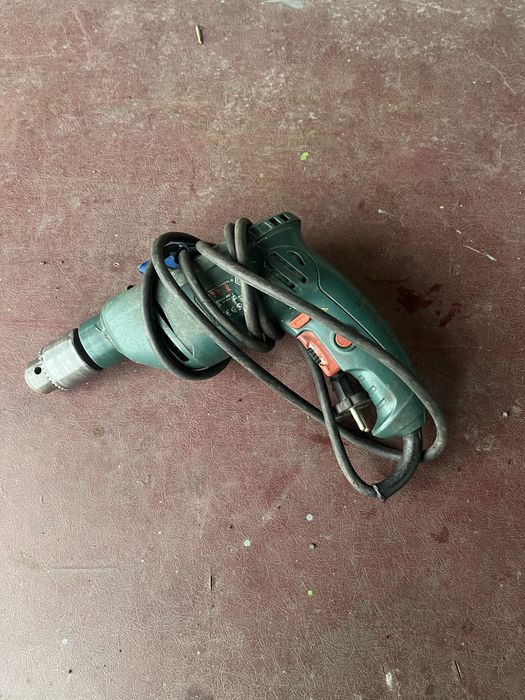 Дрель электрическая DWT