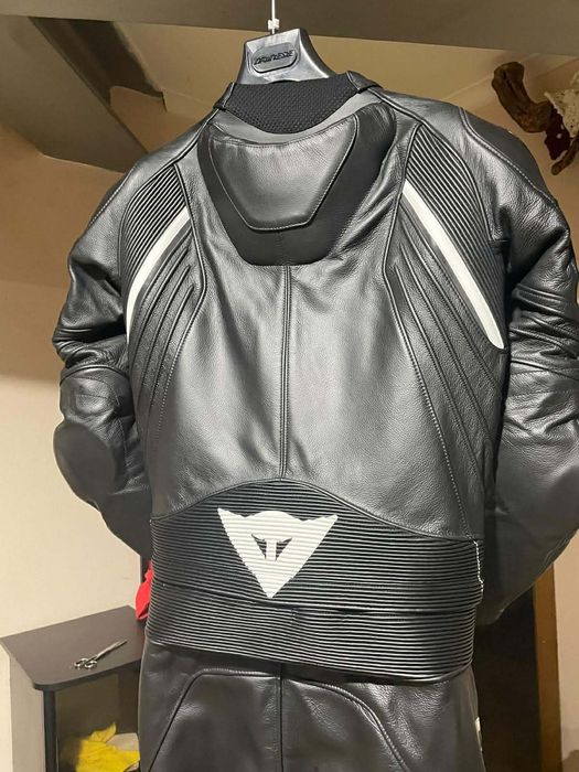 Fato Dainese Avro d2