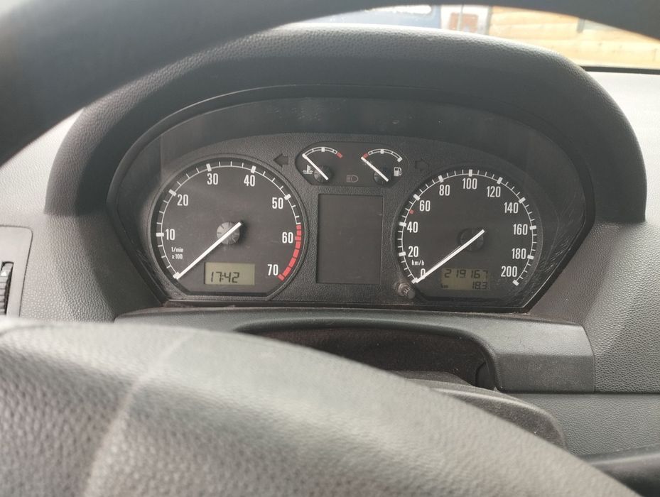 Skoda fabia 2001 рік 1.4 бензин газ