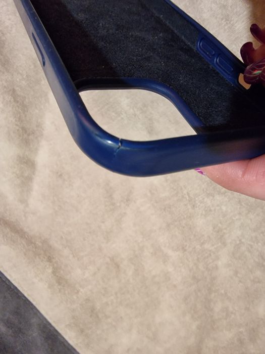 Чехлы на телефон