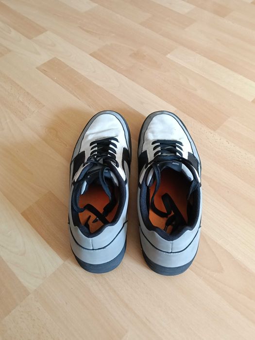 Męskie buty Cropp r. 45 | Szaro-białe sneakersy casual, stan bdb