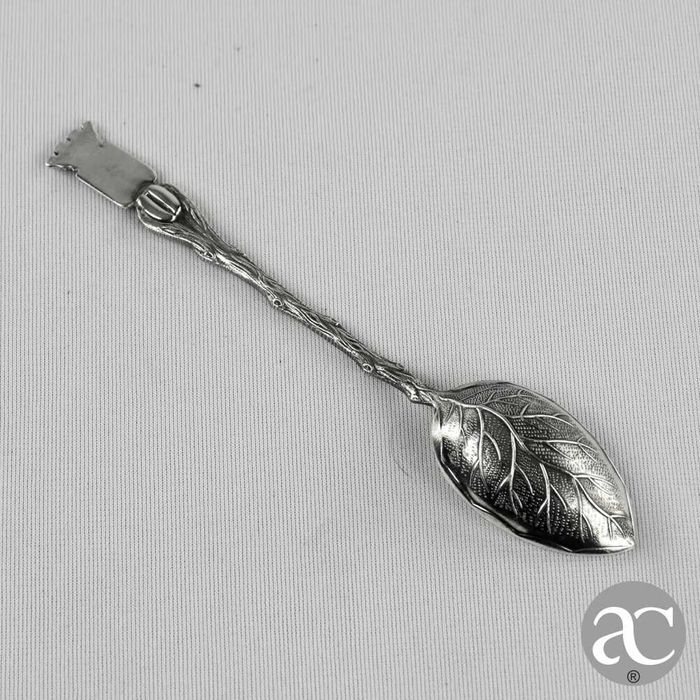 Colher de Souvenir forma de folha brasão e inscrição no cabo “Ajaccio”