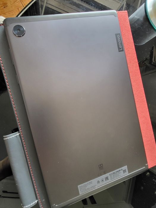 tablet Lenovo TB X606X