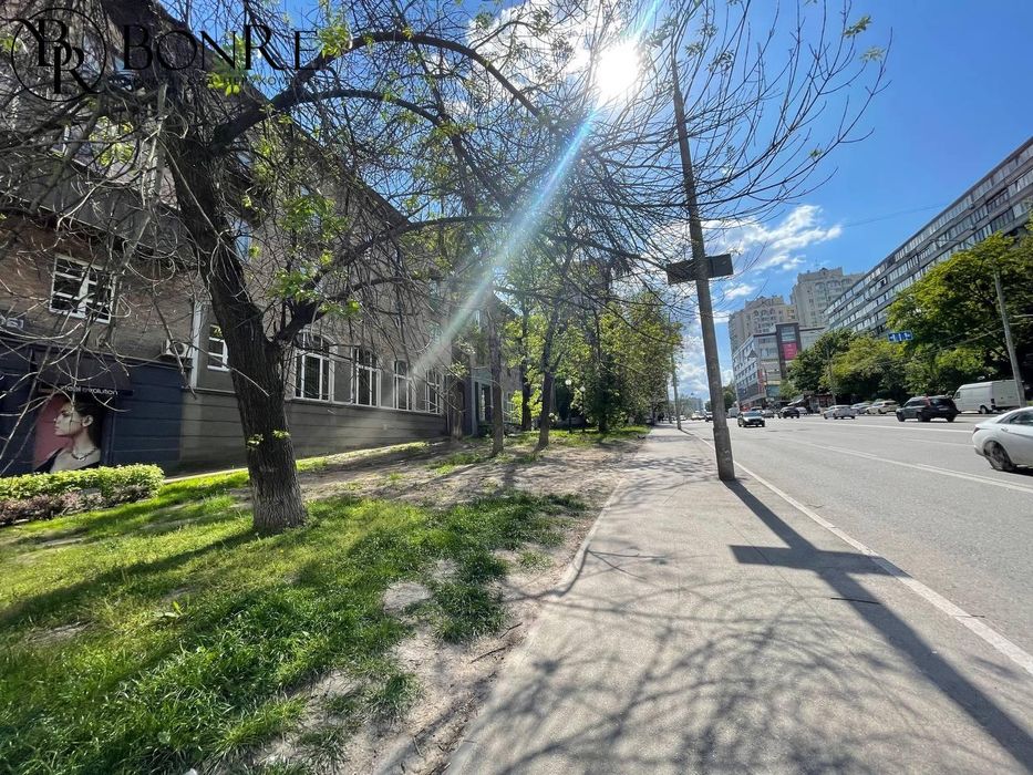 Продаж Фасадне, Торгове приміщення на вул.Васильківська 269м2