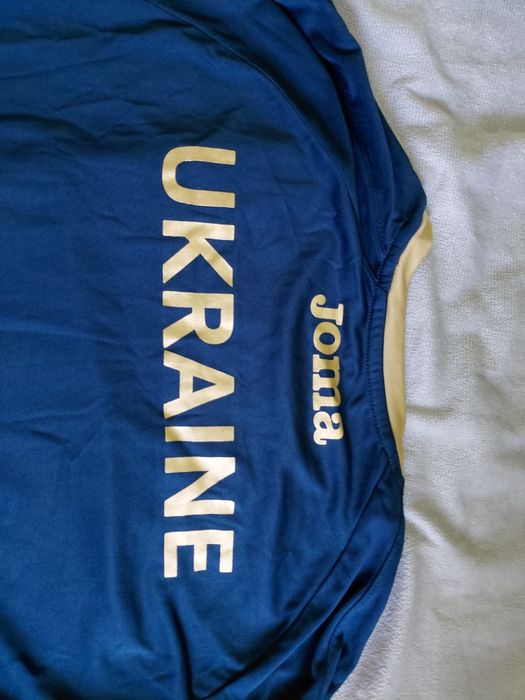Легка спортивна кофта збірної України від Joma розмір М