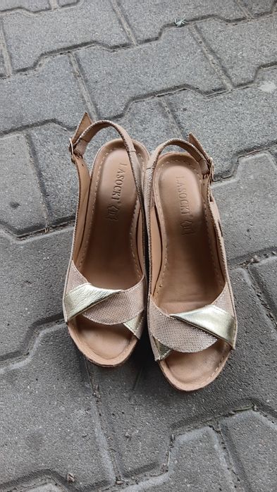 Sandały lasocki plus gratis
