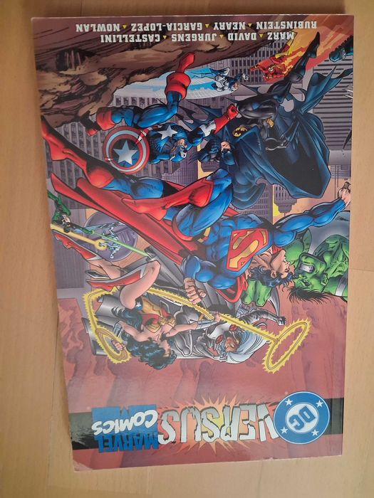 DC Versus Marvel TP Biały Kruk