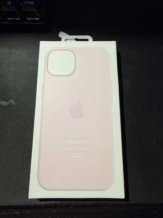 Etui do iphone 15
