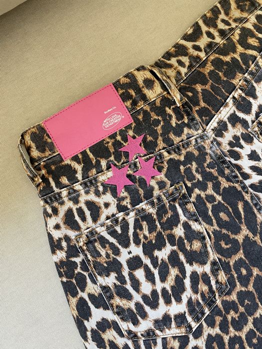 Jeans Padrão Leopardo Unissexo da Scuffers
