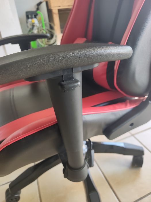 Vendo cadeira gaming