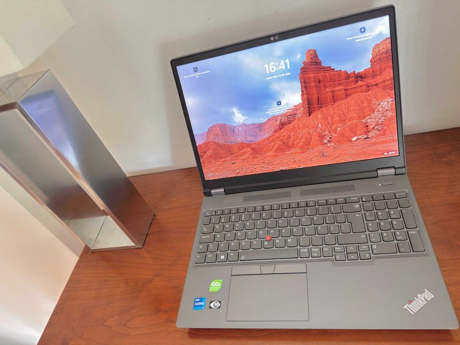 Lenovo ThinkPad P16|i7-12800HX 16+24Cores/64G Ram/SSD 2TB/RTX A2000 8G