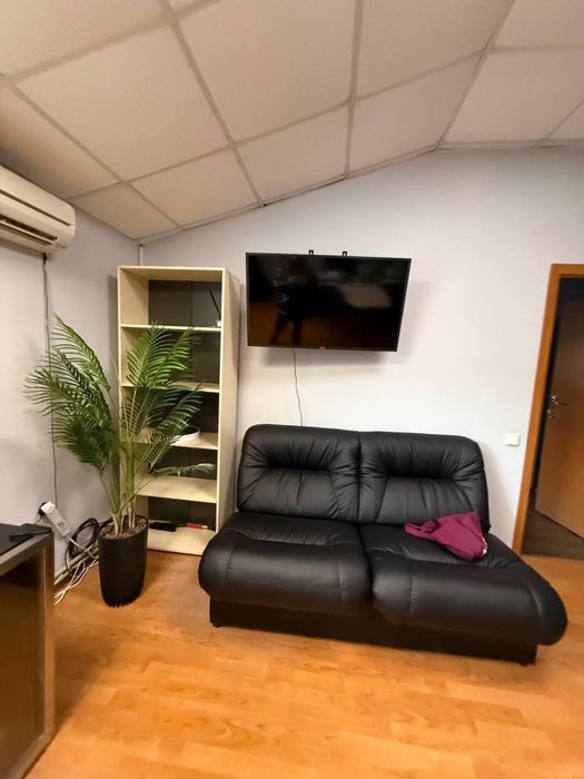 РАСПРОДАЖА офисной мебели стулья кресла крісла стільці