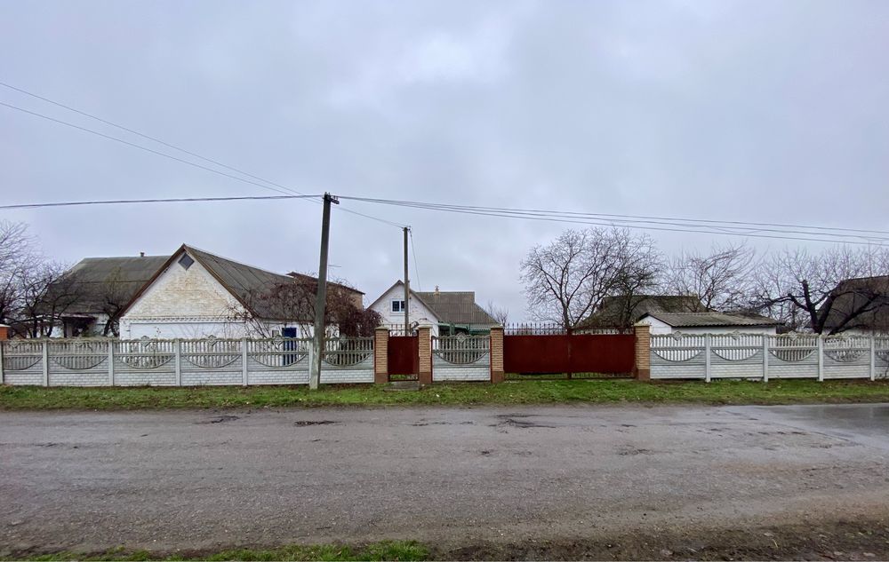 Продаж будинку с. Глушки