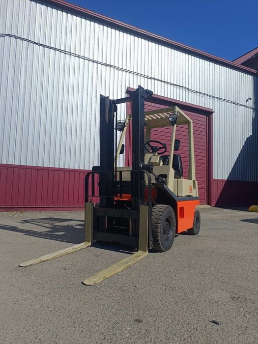 Продаж вилкового навантажувача Nissan FG 10 , 1999 р