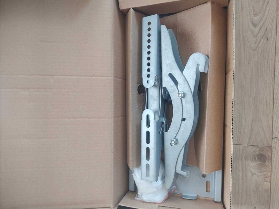 Uchwyt ścienny do telewizorów plazmowych i LCD 32-55"