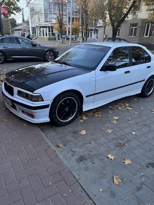 автомобиль бмв е36
