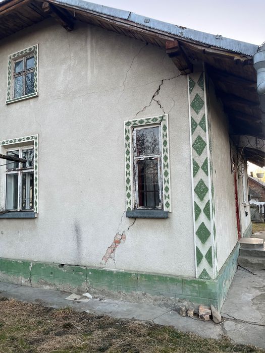 Продам хату воскресинці