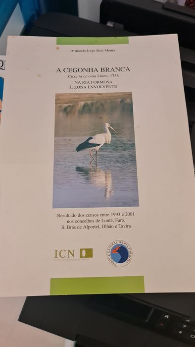 Conjunto de 2 livros sobre Aves