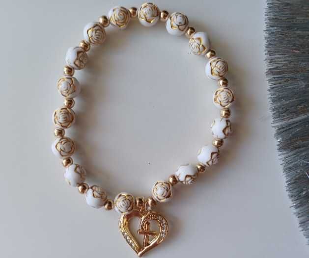 Bransoletka rozaniec serduszko z krzyzykiem cekiny