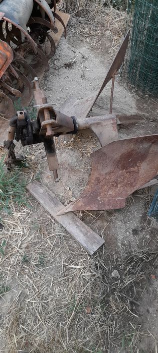 Charrua  para trator pequeno