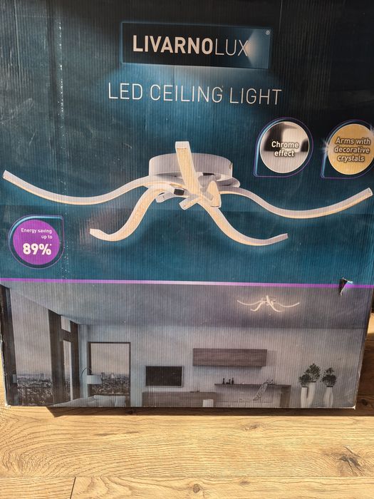 Lampa LED, NOWA.